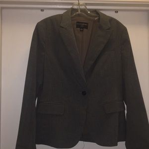 Women's fitted blazer